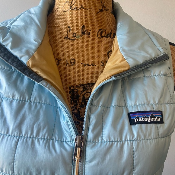 Patagonia Sz S Women's Light Blue Quilted Vest - Picture 3 of 11